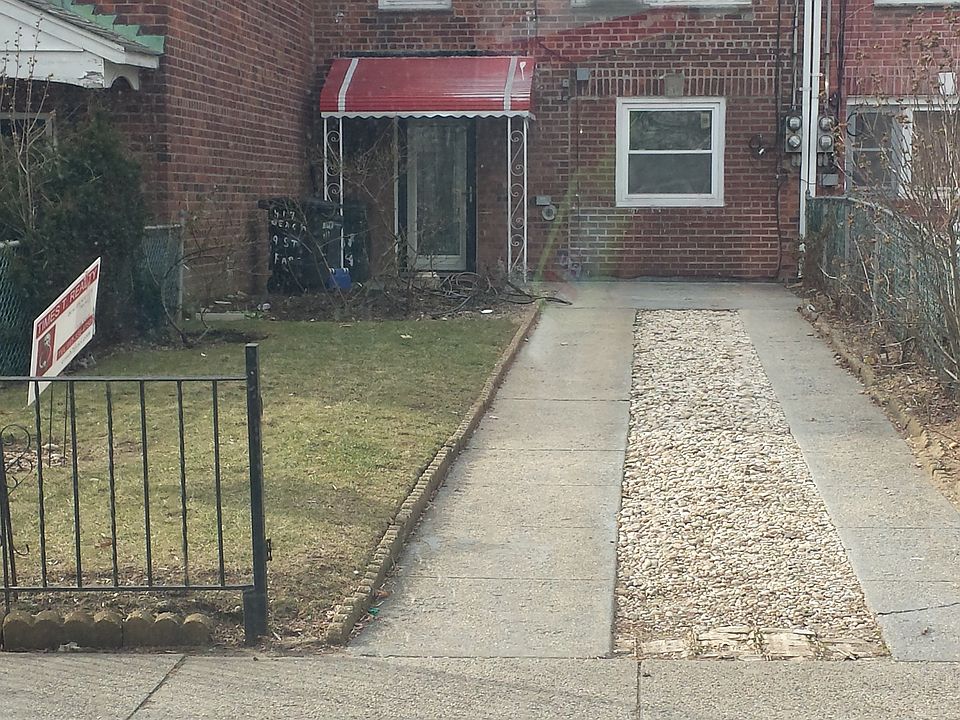 1st image of 417 Beach 9 St #9