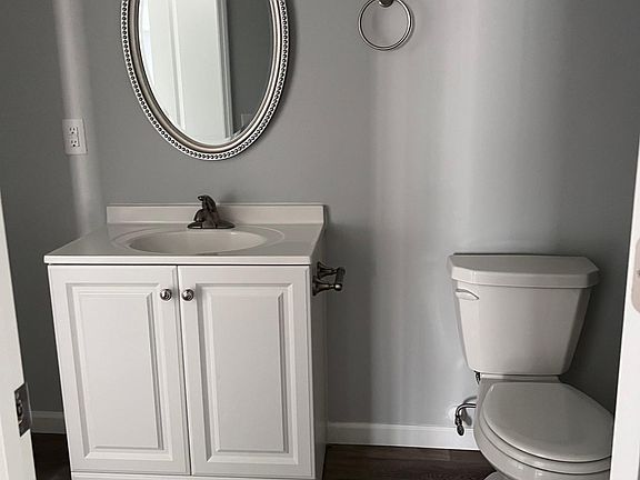 Upper level bathroom