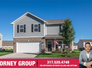 5937 Oakhaven Dr, Greenwood, IN 46142