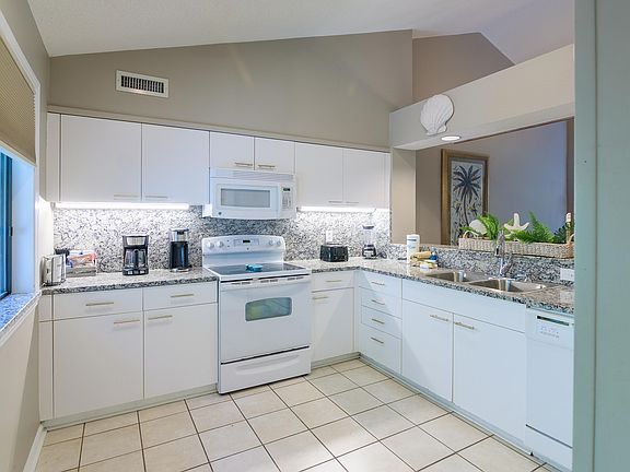 5th image of 151 Wetherby Way #13-D