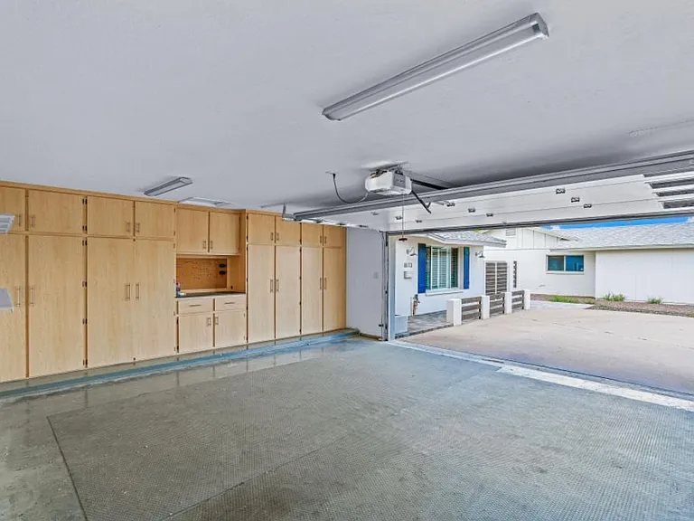 8613 E Valley Vista Dr — Photo 14