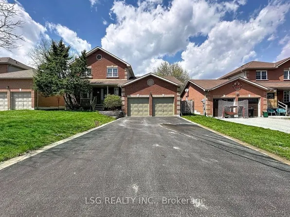 34 Balsam St S, Uxbridge, ON L9P 1B3