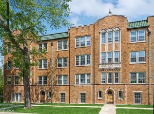 6881 N Overhill Ave #1, Chicago, IL 60631