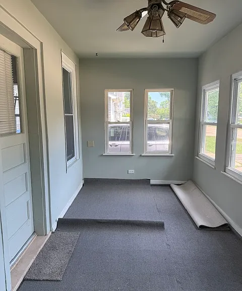 213 N May St — Photo 2