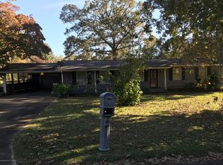 1201 Shady Ln, Jasper, AL 35503