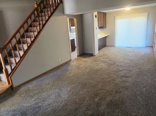 67 Glenview Dr, Council Bluffs, IA 51501