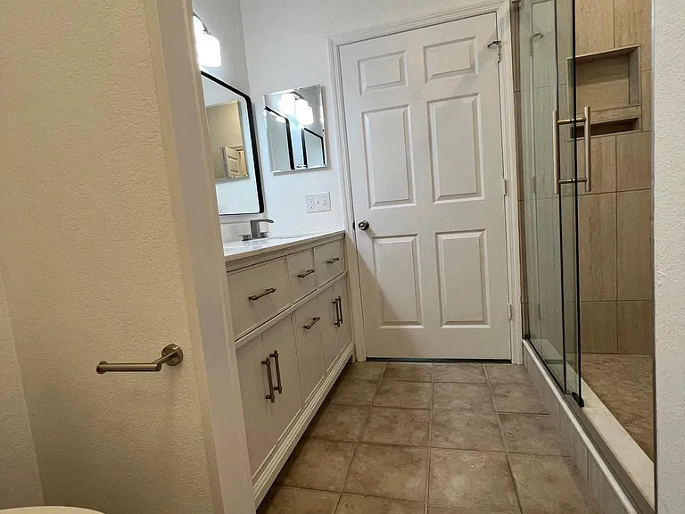 5561 Rosehill Rd #104 — Photo 8