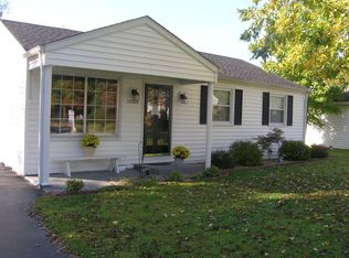 10008 Center Ln, Fairview Heights, IL 62208