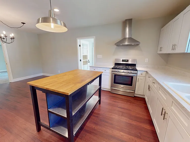Kitchen & Dining Room