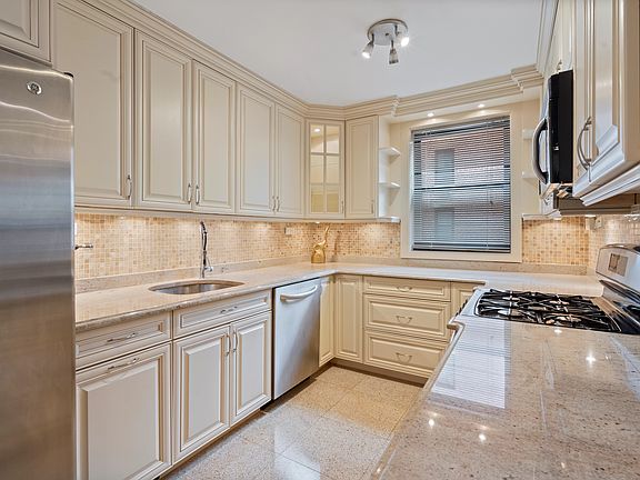 2nd image of 139-15 83rd Ave #23