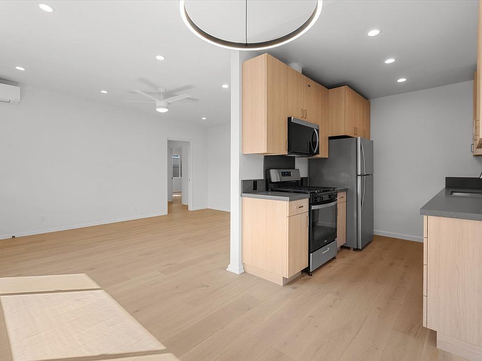 1st image of 1403 Brockton Ave #1403