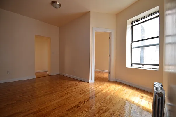 Rented by CITY SKYLINE REALTY INC | media 8