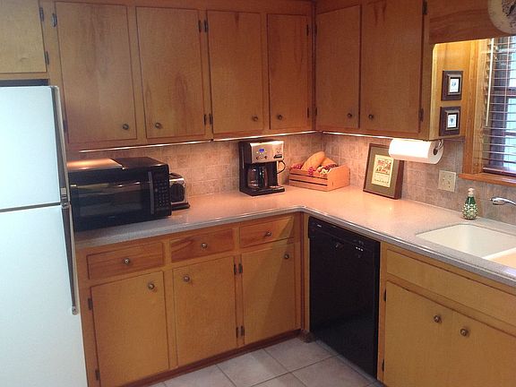 Solid Wood Cabinets