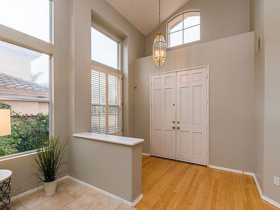 3rd image of 4836 Algonquin Ct