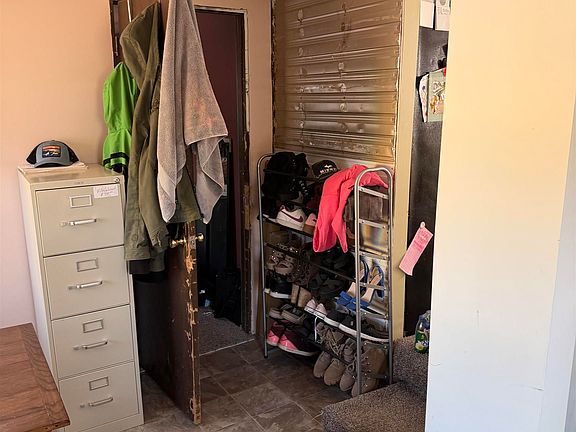 3rd image of E5360 Woodland Ave