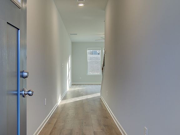 2nd image of 208 Sanctuary Dr