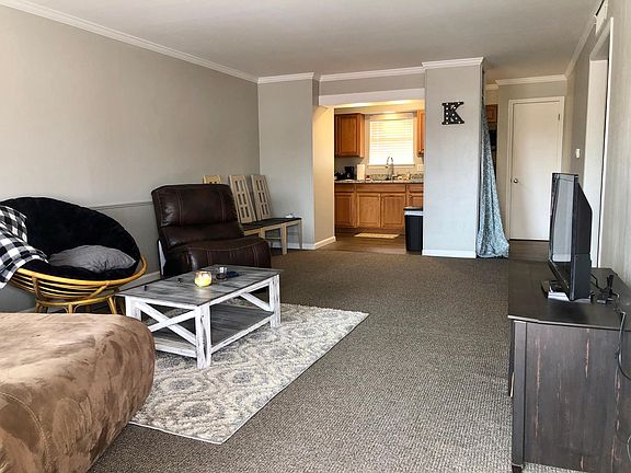 2nd image of 228 N Husband St #6