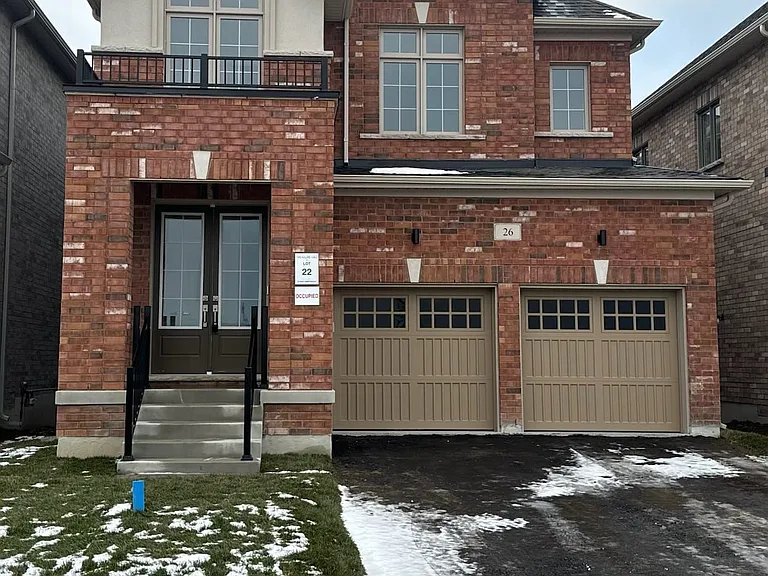 26 Donald Ingram Cres — Photo 1