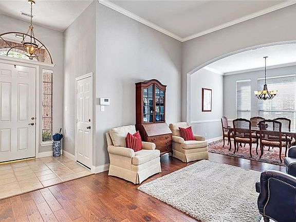 5th image of 8600 Tanglewood Dr