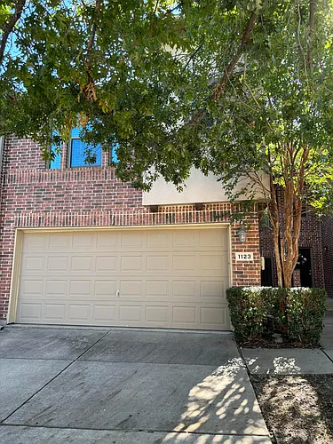 1123 Landon Ln Photo 1