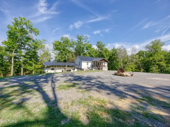 200 Howell Rd, Mascot, TN 37806