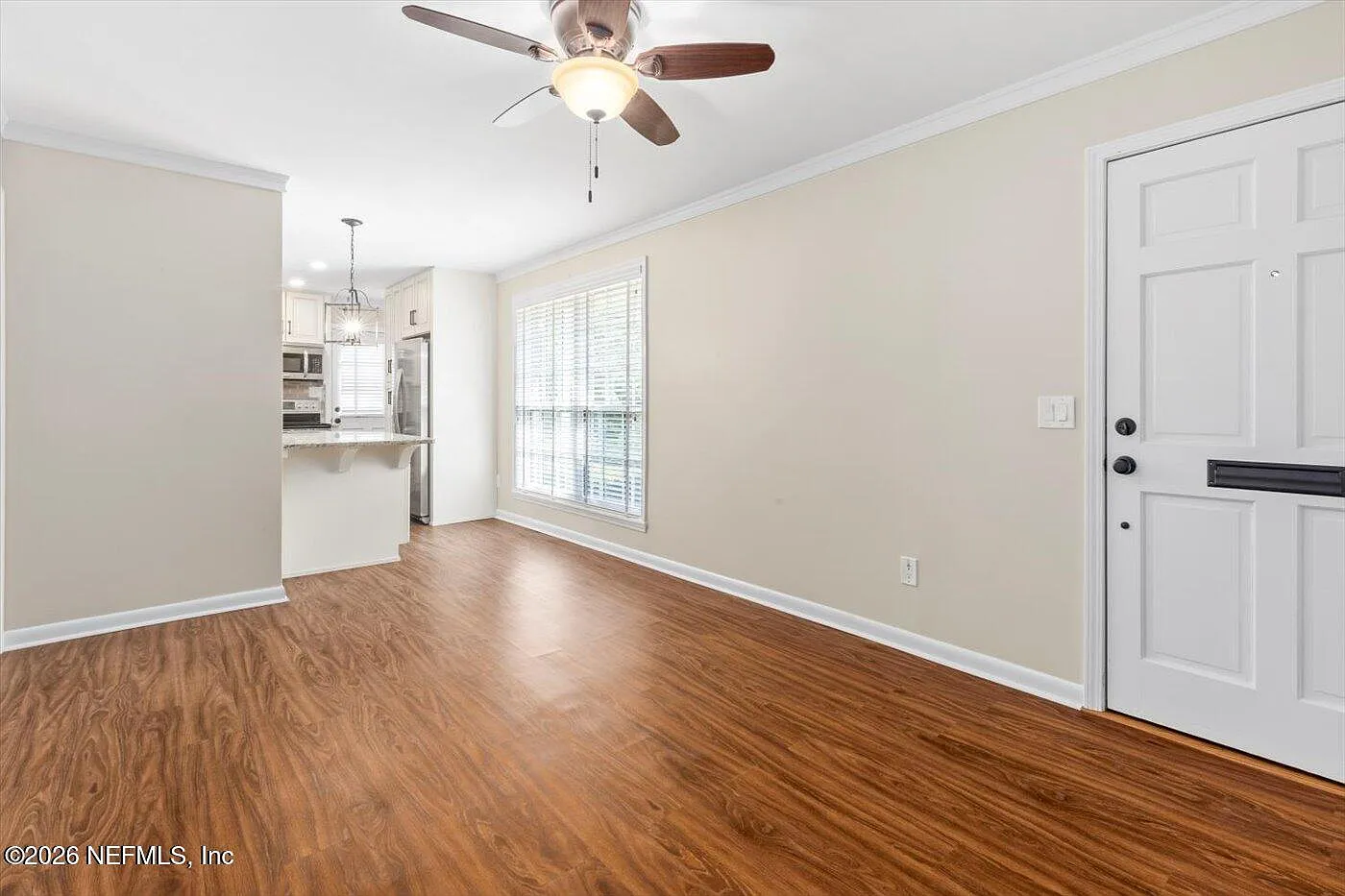 2 bed, 1.0 bath, 1600 sqft, $1,795 — Photo 3