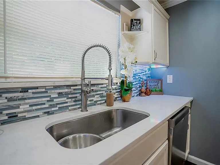 3052 Browns Mill Rd SE — Photo 27