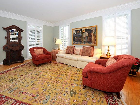 3rd image of 10216 Sweetwood Ave
