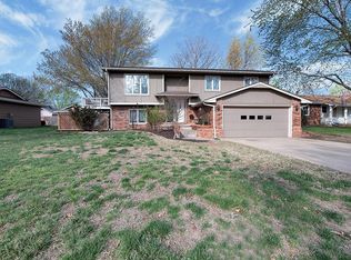 1903 N Turquoise St, Wichita, KS 67212
