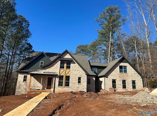 117 Bishop Bend Dr, Huntsville, AL 35806