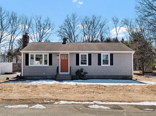 11 Spring St, Plainville, CT 06062