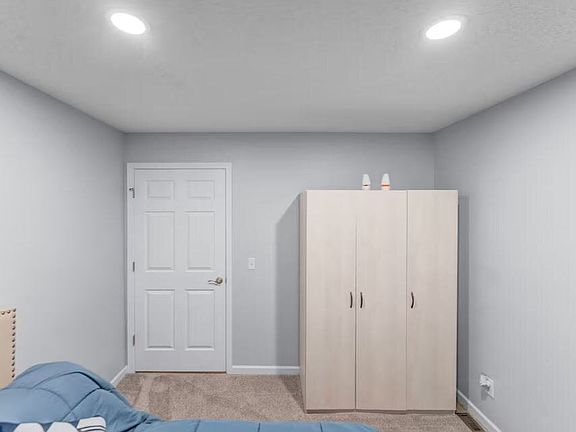 3rd image of 3786 Broadway St Unit 3