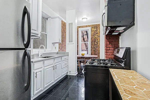 Rented by Compass | media 2