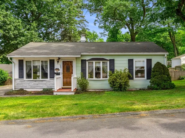 125 Virginia Ave, Lowell, MA 01852