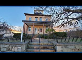 685 Armistice Blvd #2L, Pawtucket, RI 02861