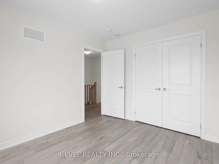 4 Rochester Dr — Photo 14