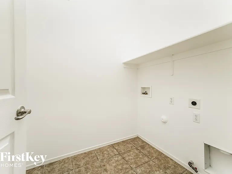 12891 N Westminster Dr — Photo 11