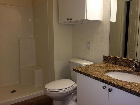 5th image of 911 N Orange Ave APT 330