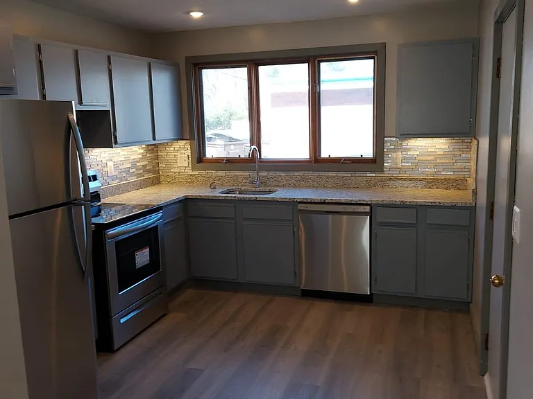 40 West St #3 — Photo 2