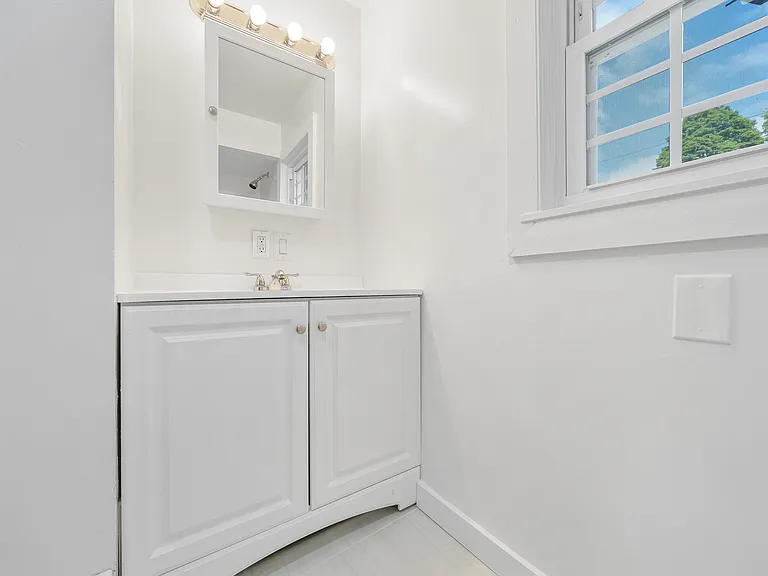 102 Wawayanda Ave #1 — Photo 7