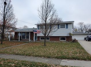 19625 Beechnut Dr, Mokena, IL 60448