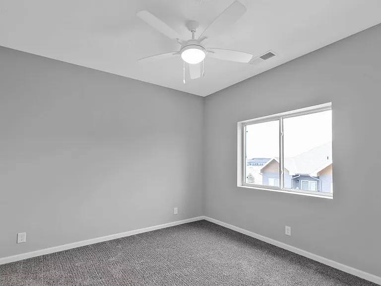 The Creek Apartments — Photo 7