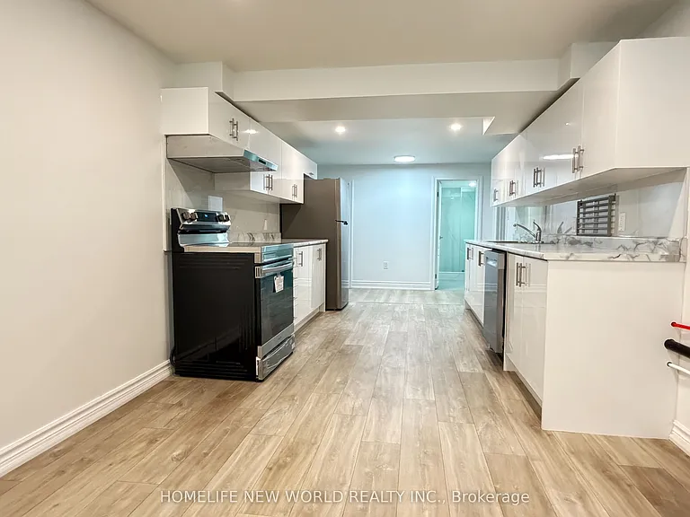 27 Bowhill Cres #BASEMENT — Photo 4