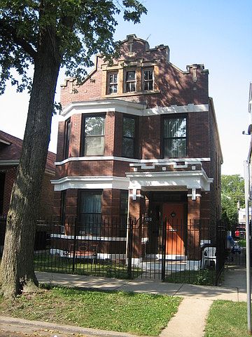 1st image of 3210 S Kedvale Ave