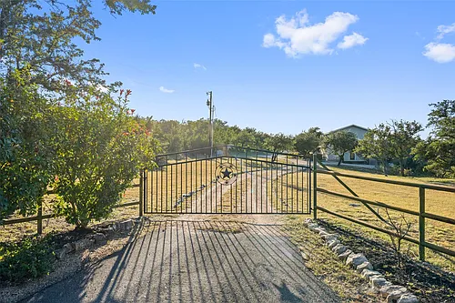 414 Gregg Dr Photo 1