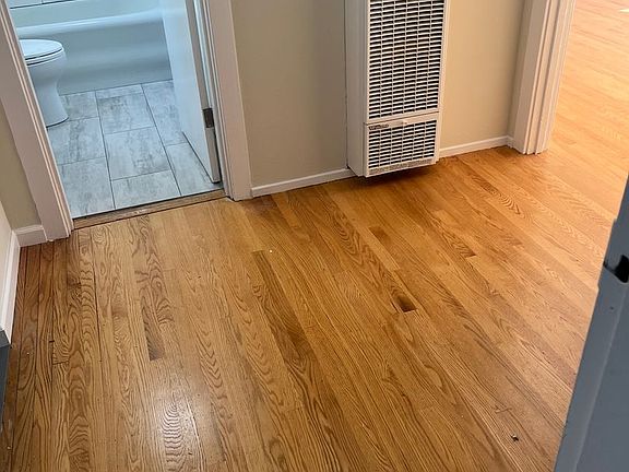 2nd image of 1040 Steiner St #10