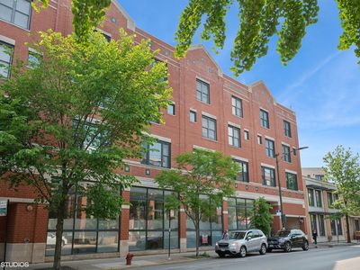 2840 N Lincoln Ave APT E, Chicago, IL, 60657