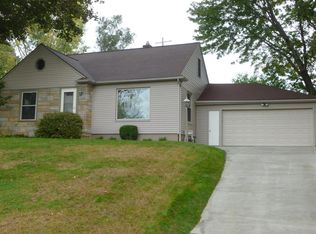 2133 Hamstead Rd NW, Grand Rapids, MI 49504