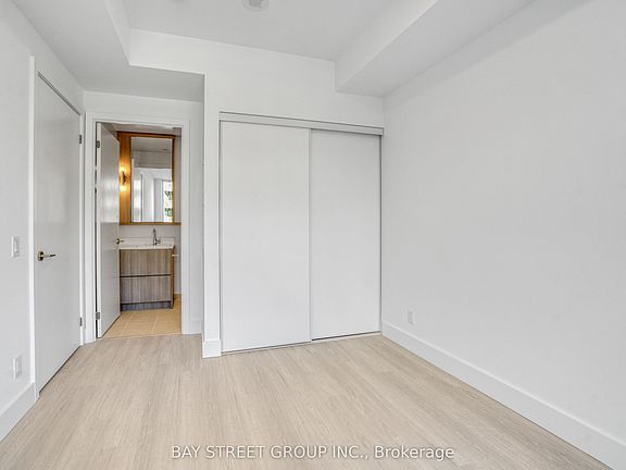 4th image of 6 Greenbriar Rd #501