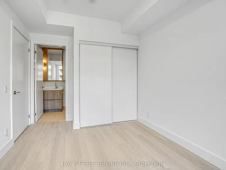 6 Greenbriar Rd #501 — Photo 4